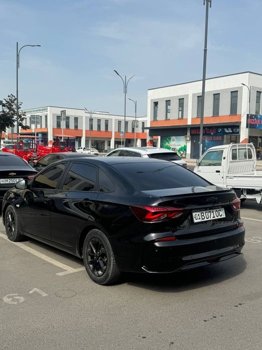 Monza 1.3 Kraskasi kapot krilo  shunka  holati zorr