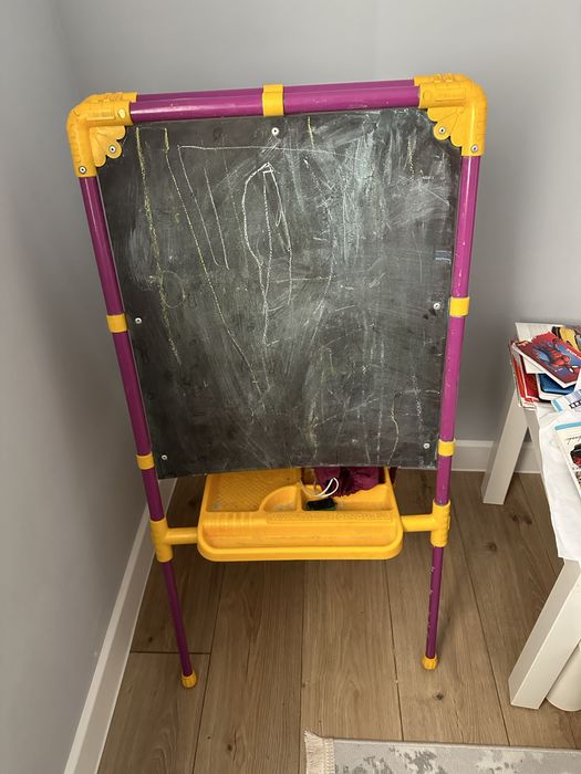 Детская доска в хорошем состоянии.