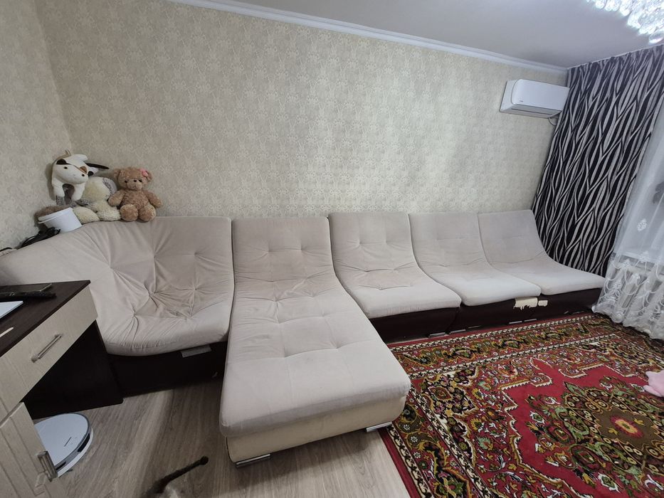 Продаётся мягкий уголок трансформер из 4-х частей