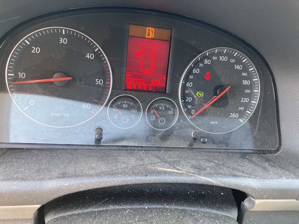 VW Touran 1,9 BLS Автоматик На части