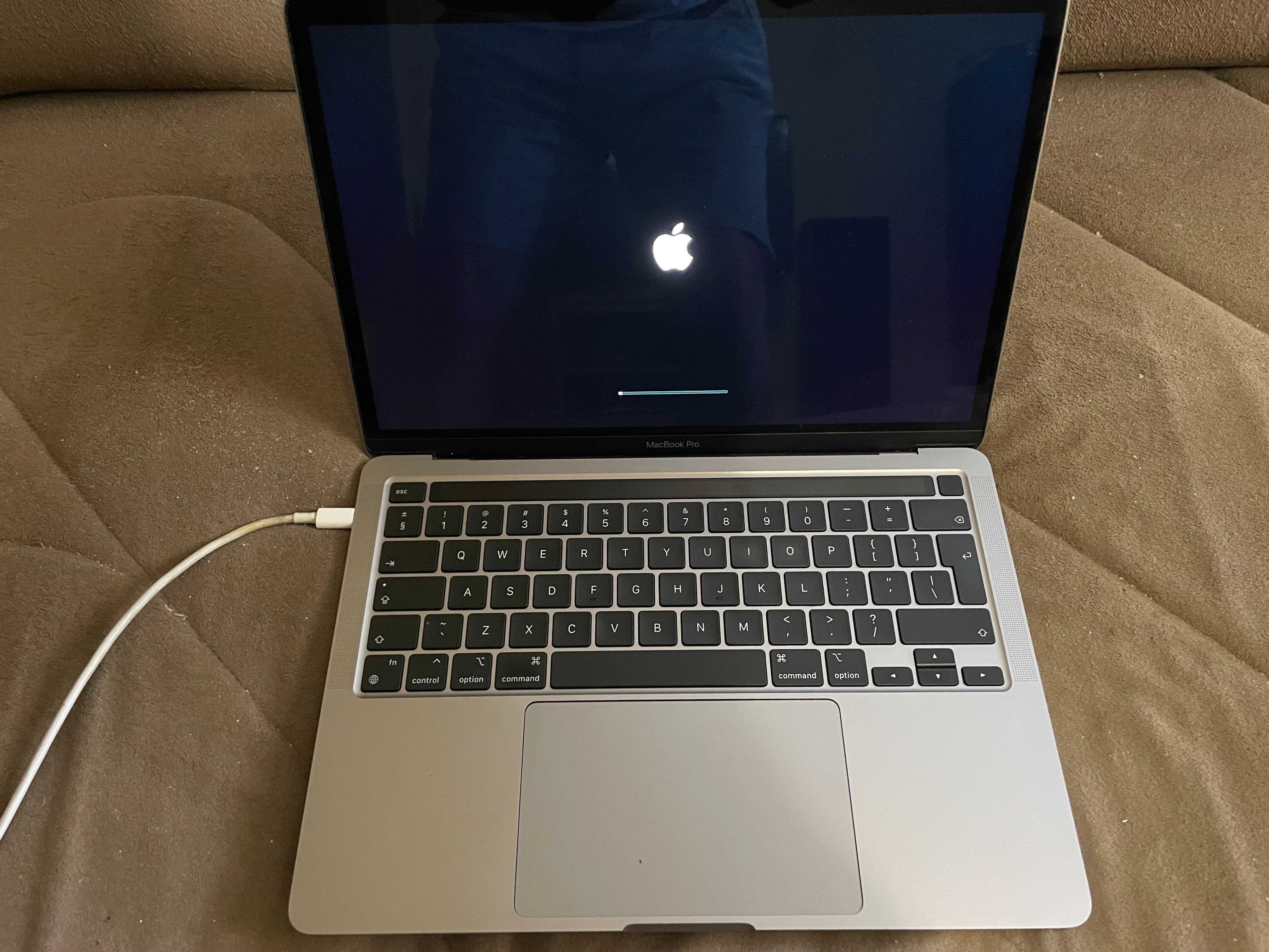 13" MacBook Pro A2338(M1, 2020 г.) Space Gray-На части