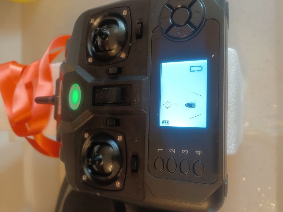 лодка захранка с 1 и 3 коша, GPS