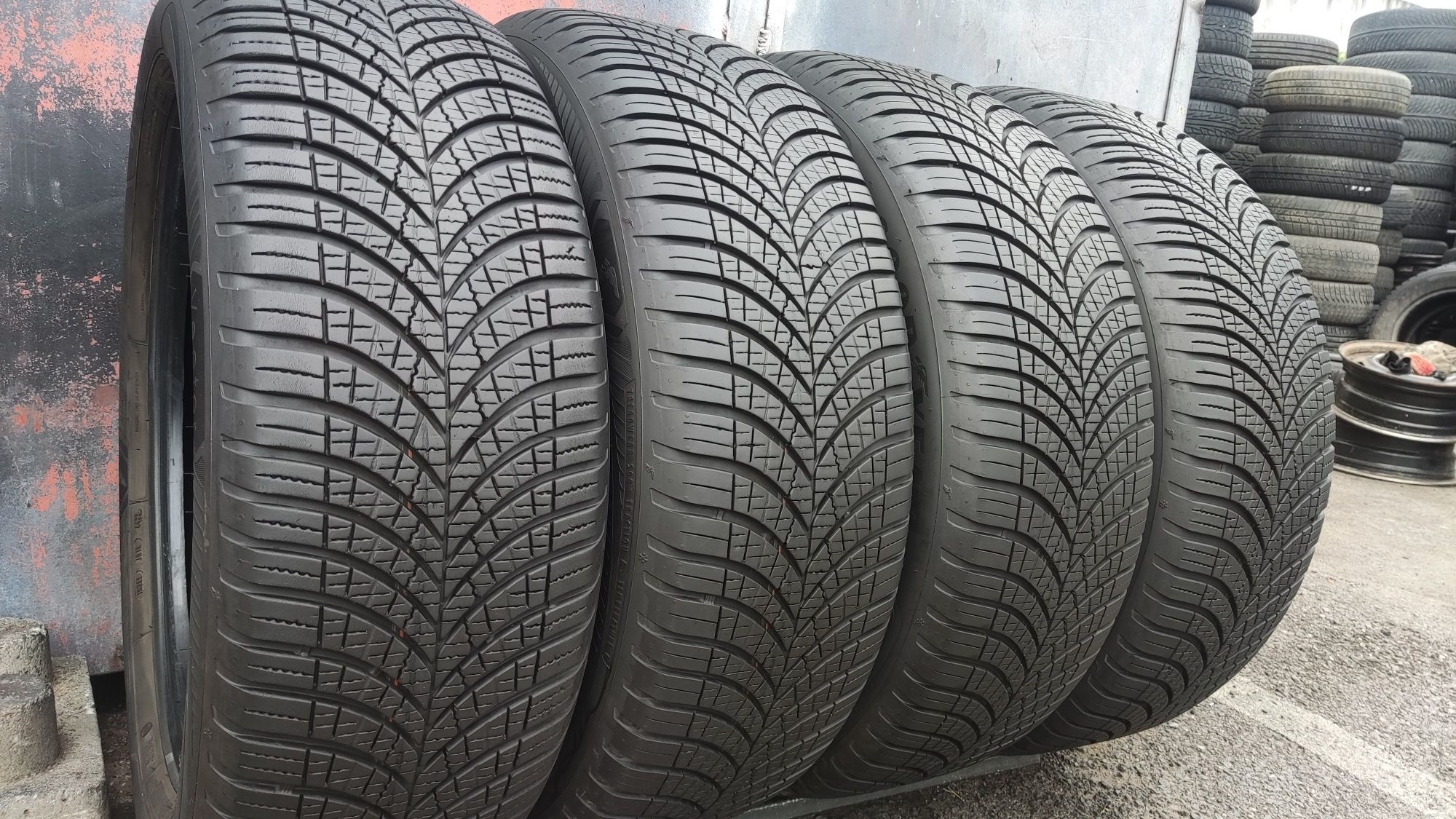 4бр. всесезонни гуми 225/55/19 GoodYear Vector 4 Season, дот22
dot4422