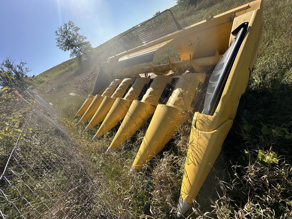 De vânzare: Heder porumb New Holland NH 980CR 6R 70