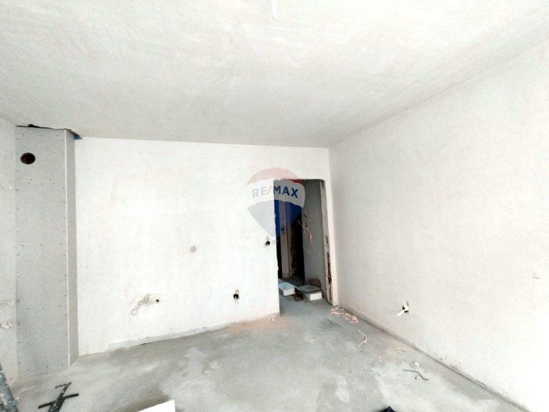 Продава се Двустаен апартамент в Варна, Виница - 82 кв.м за 1330 €/кв.м - Снимка #7