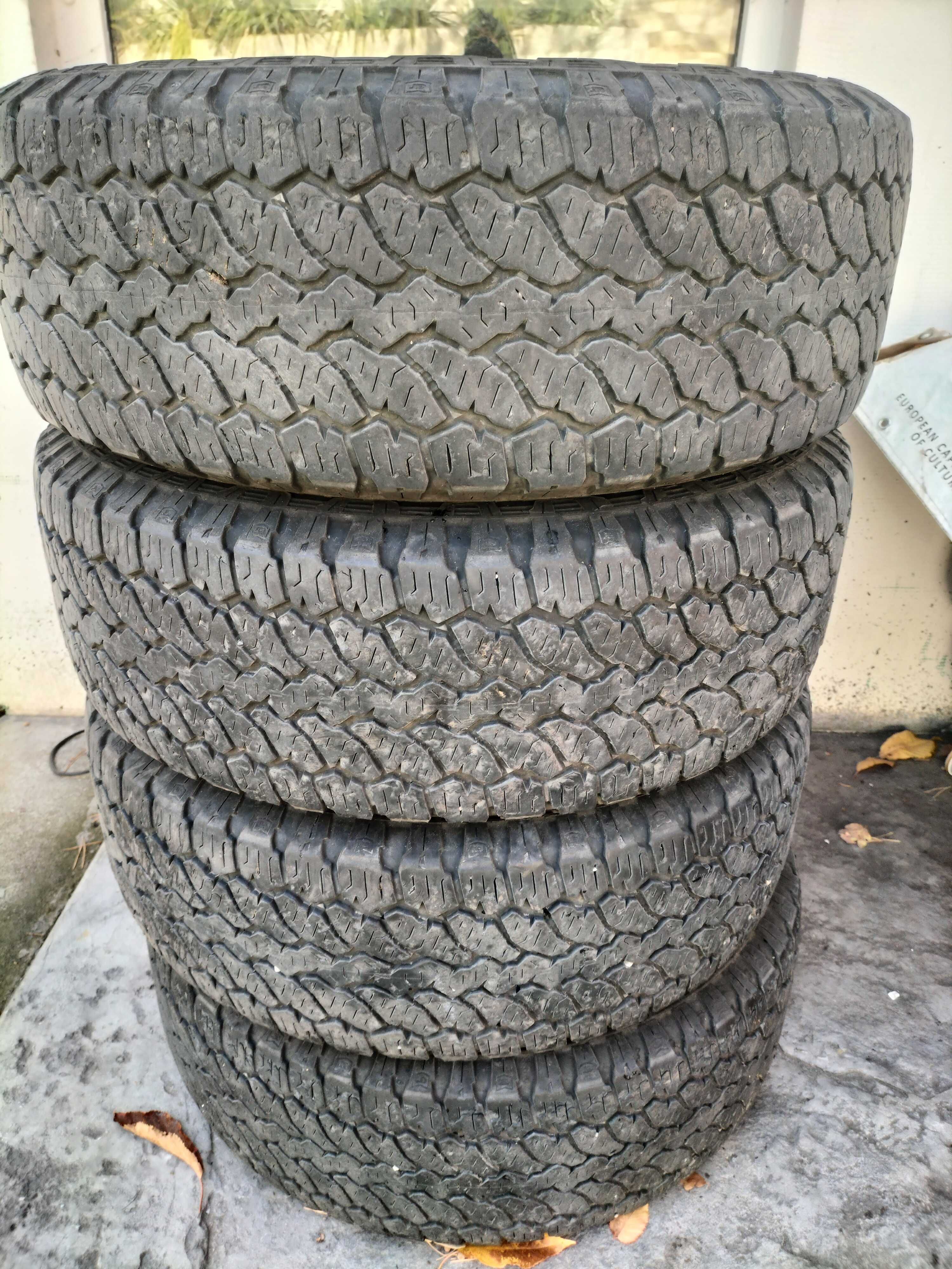 Гуми General Grabber 235/65 R17