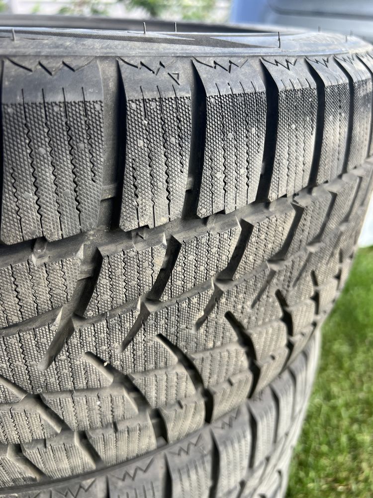 Vand cauciucuri M+S 225/45 R17