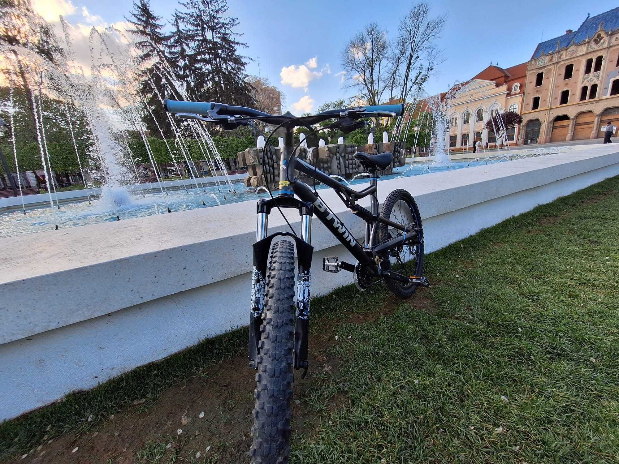 Bicicleta  Enduro/ Rockraider/B-twin