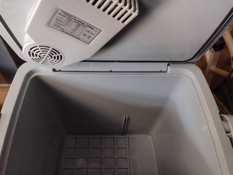 Хладилна кутия Tillvex 32 литра, 230 V и 12 V - охлаждане и отопление