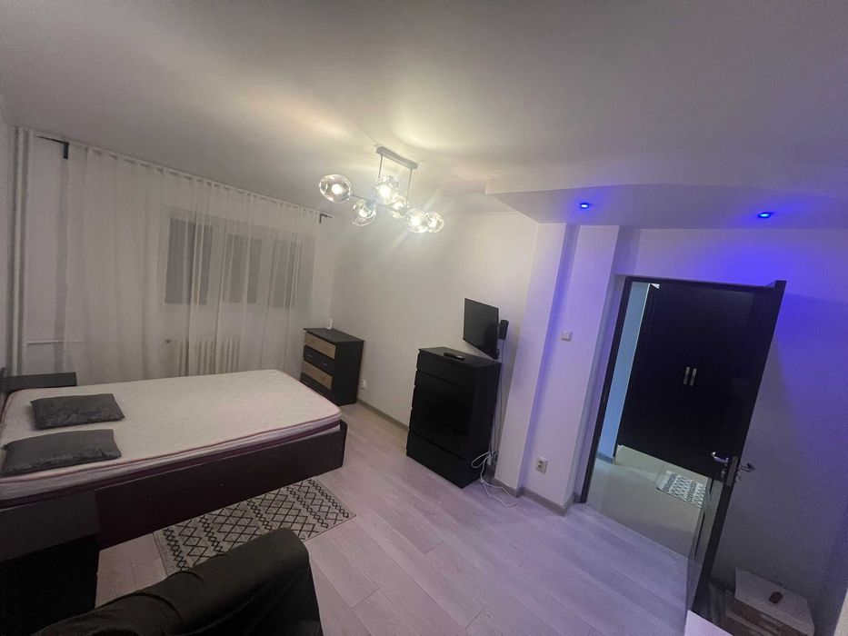 Inchiriez garsoniera Parter Zona  Malu Rosu