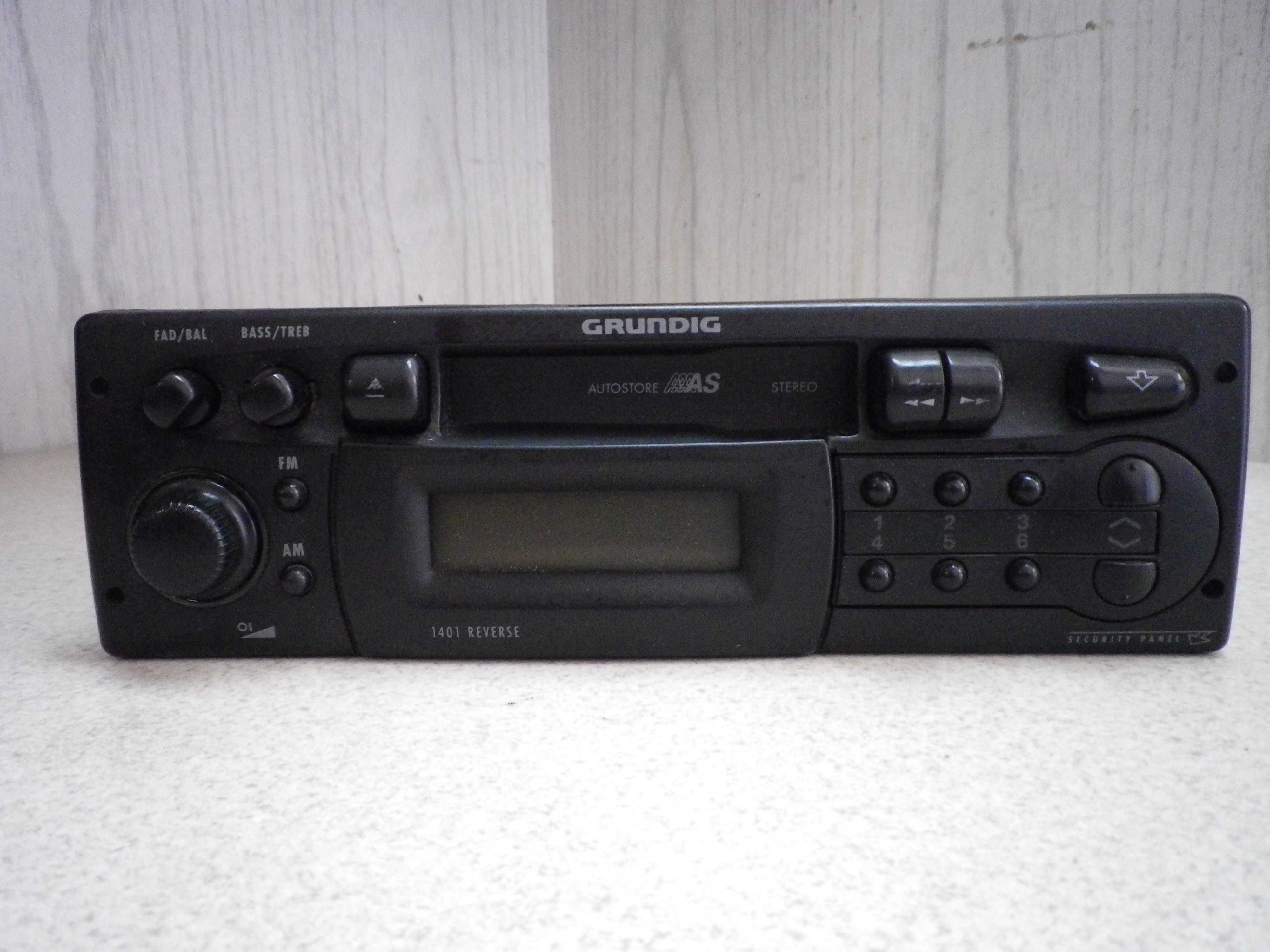 Радиокасетофон Grundig WKC1401