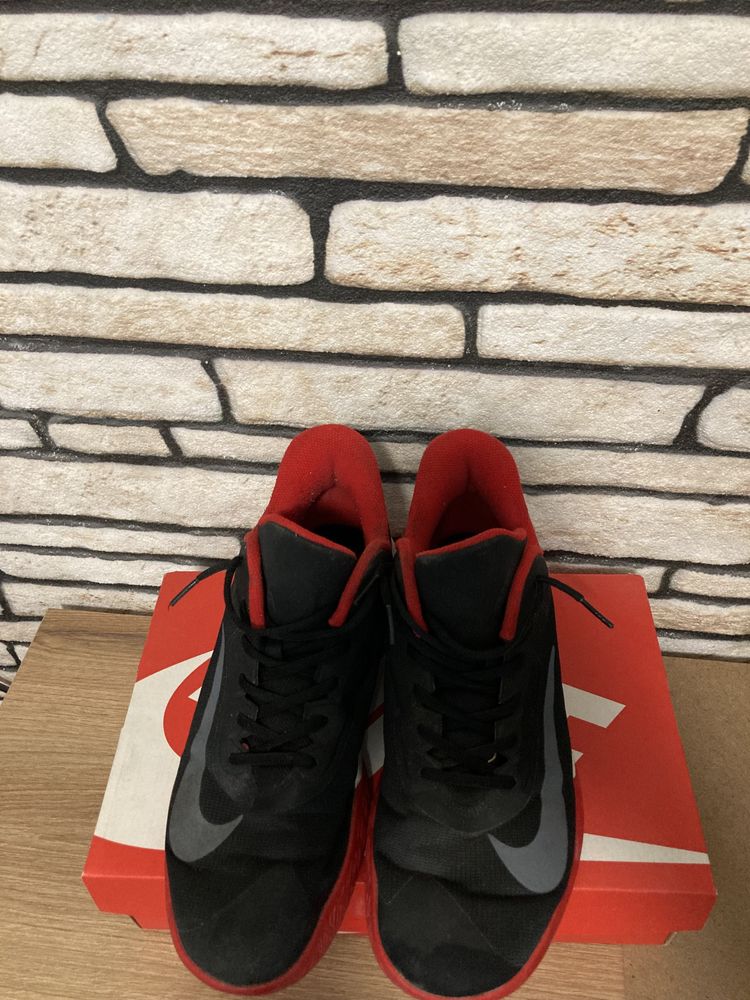 обувки  Nike