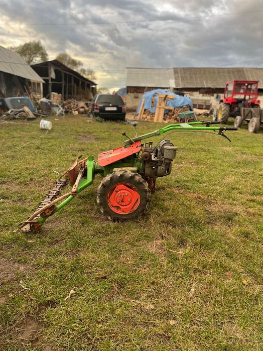 Vând cositoare mare