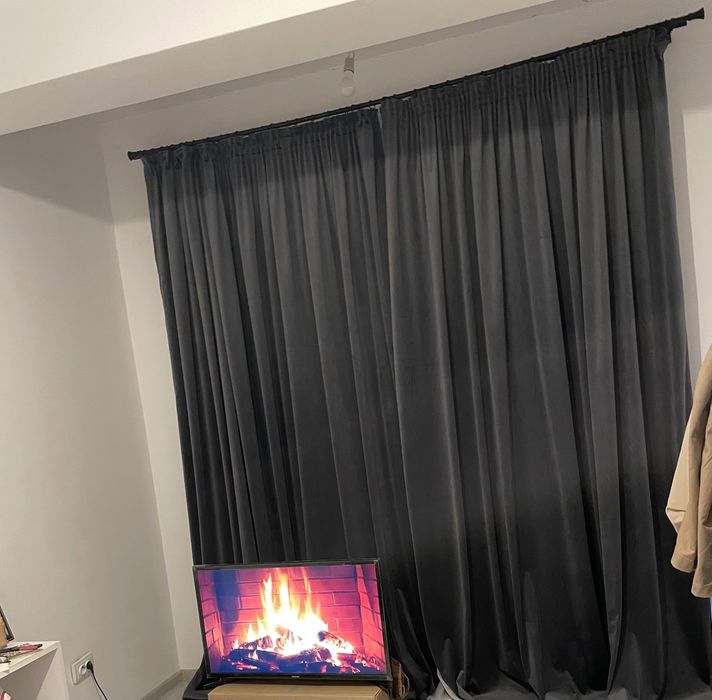 Vând 2 bucăți de draperii aprox 6m!! din catifea premium, noi-nouțe