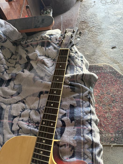 Продается гитара