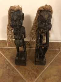 Statuiete africane din lemn