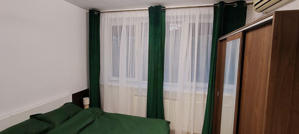 Închiriez cameră de cămin zona George Enescu