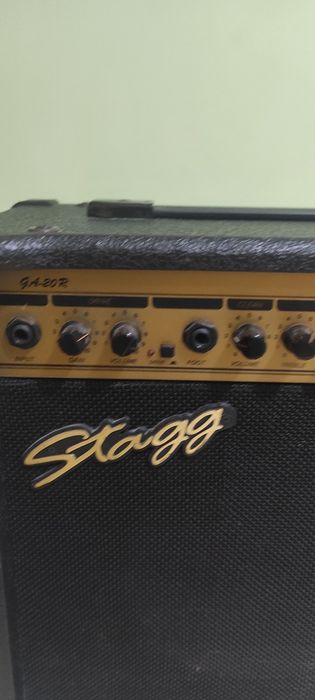 Електрическа китара Rockburn + усилвател Stagg + стойка – комплект