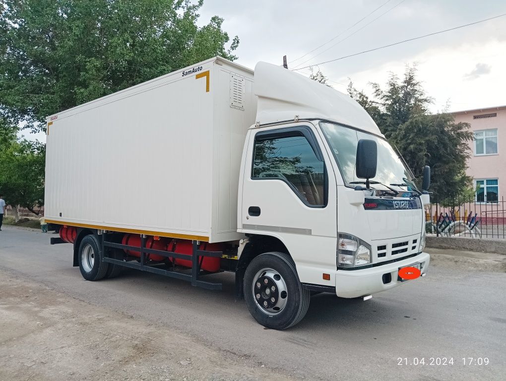 ISUZU  NQR   Yili  2019