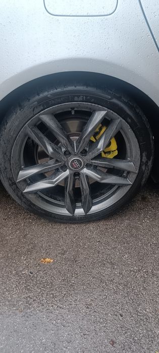 Джанти с гуми за Ауди 5/112/19" Ц.О.66.5 ЕТ45