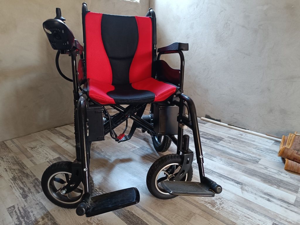 Scaun electric pentru persoane cu dizabilități