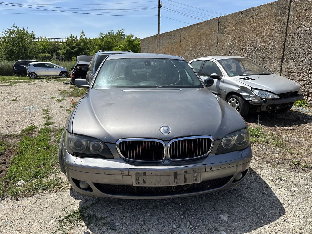 BMW 730D на части