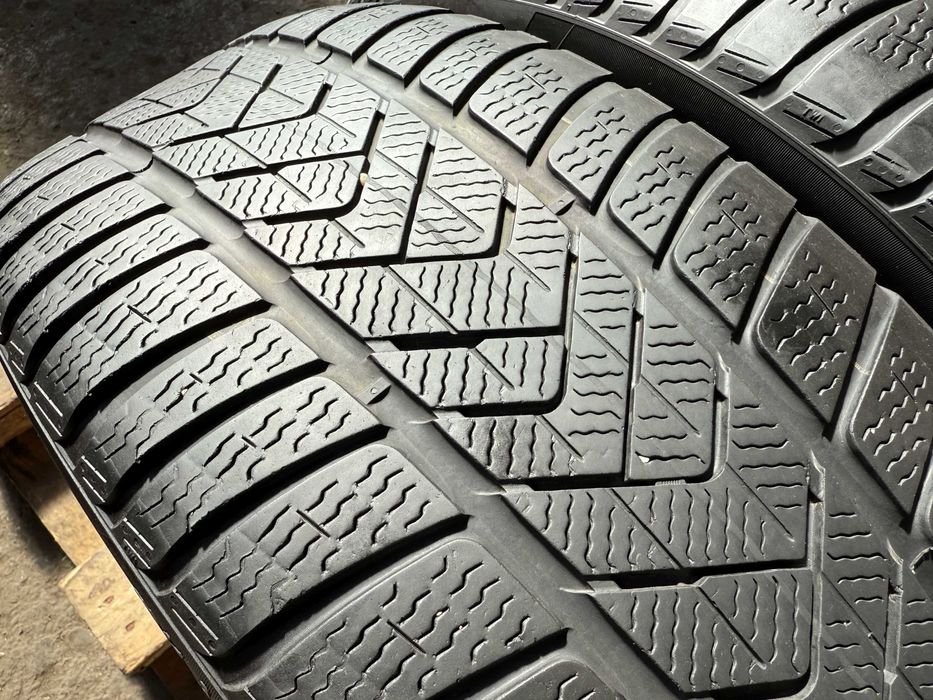 2x Anvelope Iarna 275/45 R20 runflat - Pirelli Scorpion Winter RSC run