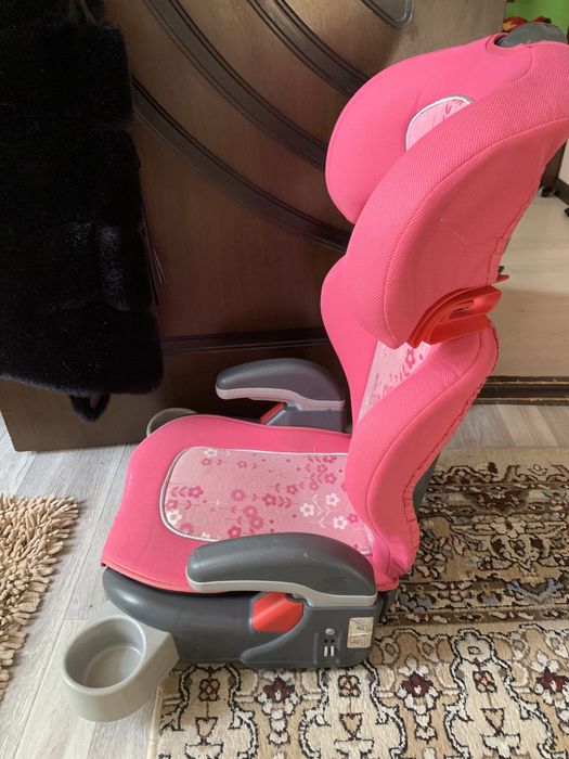 Продам автокресло-бустер