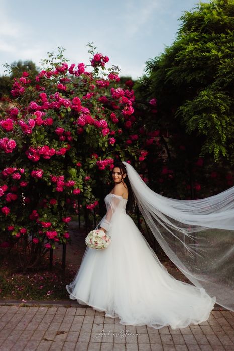 Vând rochie de mireasă