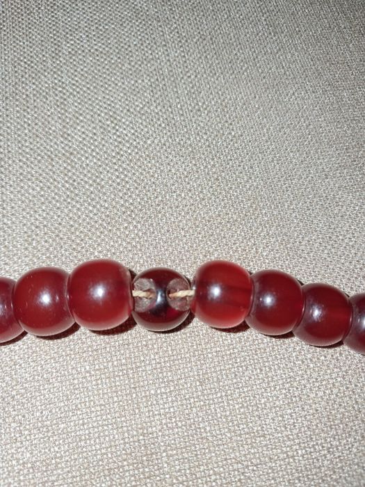 Кехлибарена броеница.