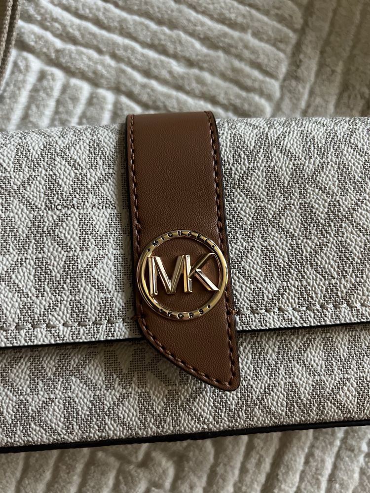 Michael Kors чанта