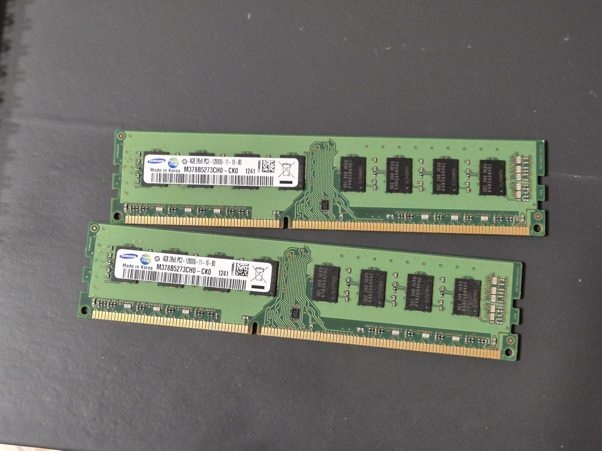 ОЗУ 2 плашки по 4гб DDR3