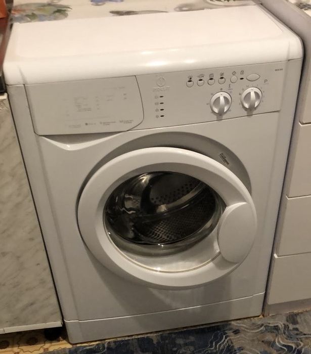 Стиральная машинка Indesit