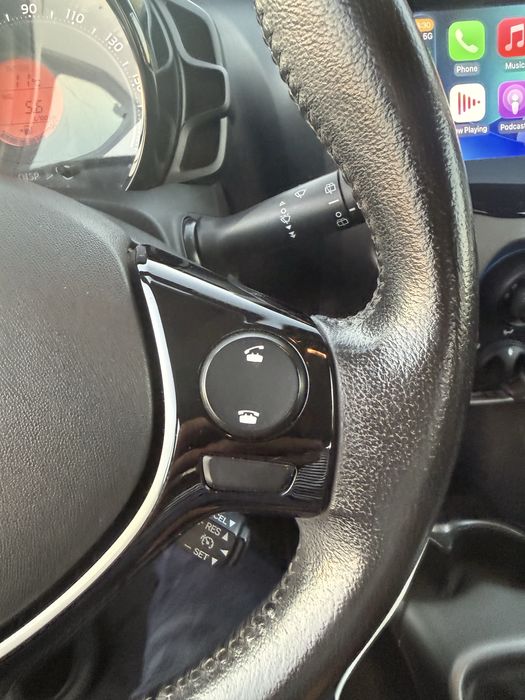 Продавам Тойота Айго / Toyota Aygo / 17к км Navi и камера за задно виж