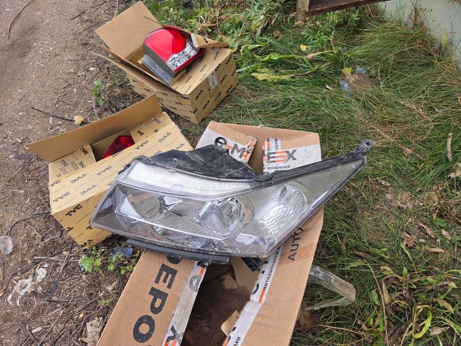 Передняя левая фара шевролет круз 2012  г Оригинал