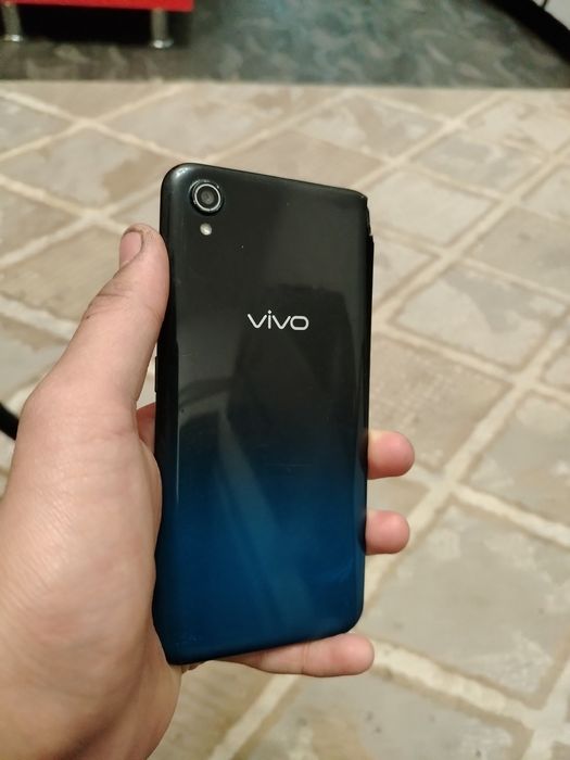 Телефон Vivo y1s