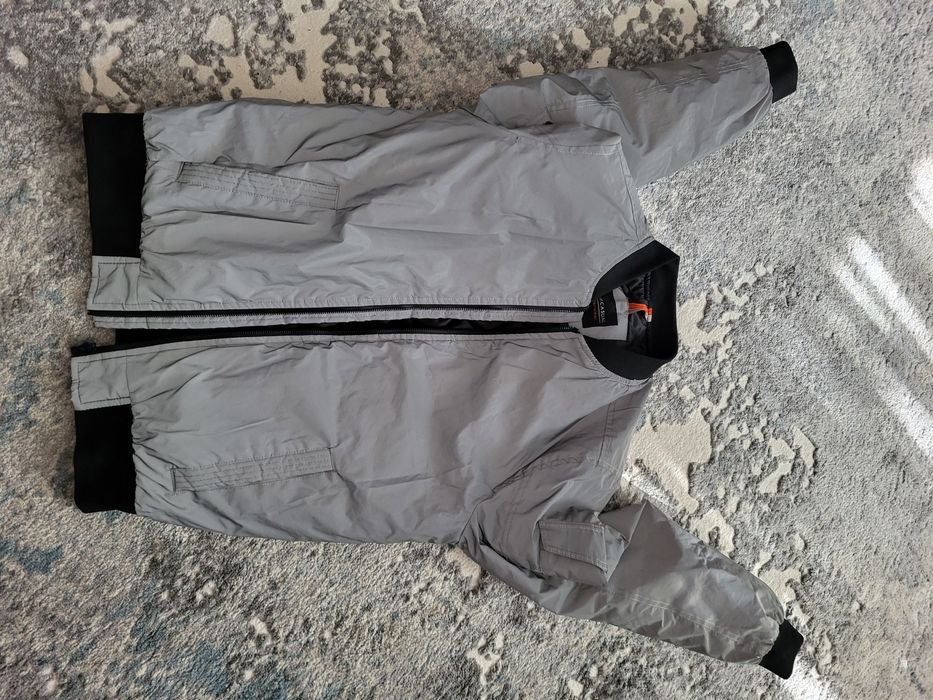 Продам куртку,в отличном состоянии