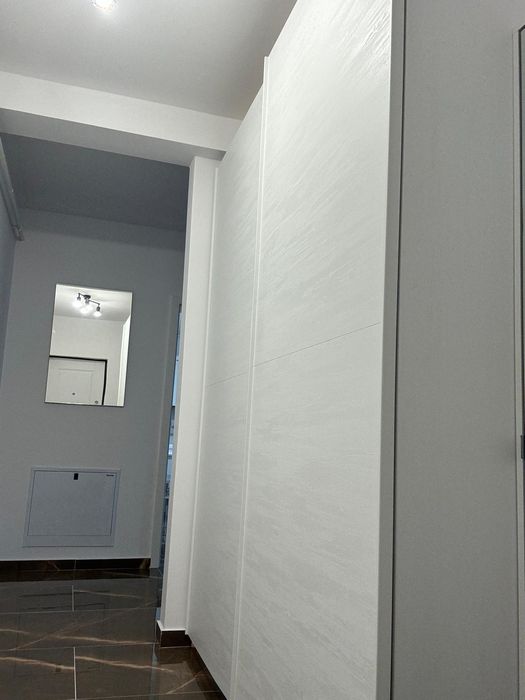 Inchiriez ap.2 camere decomandate