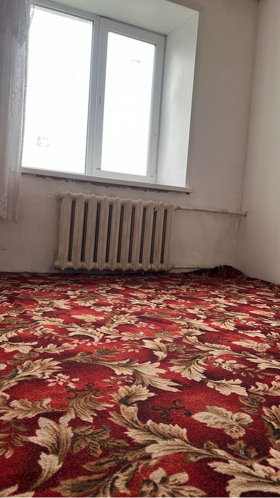 прадается 3 комнатную квартиру.