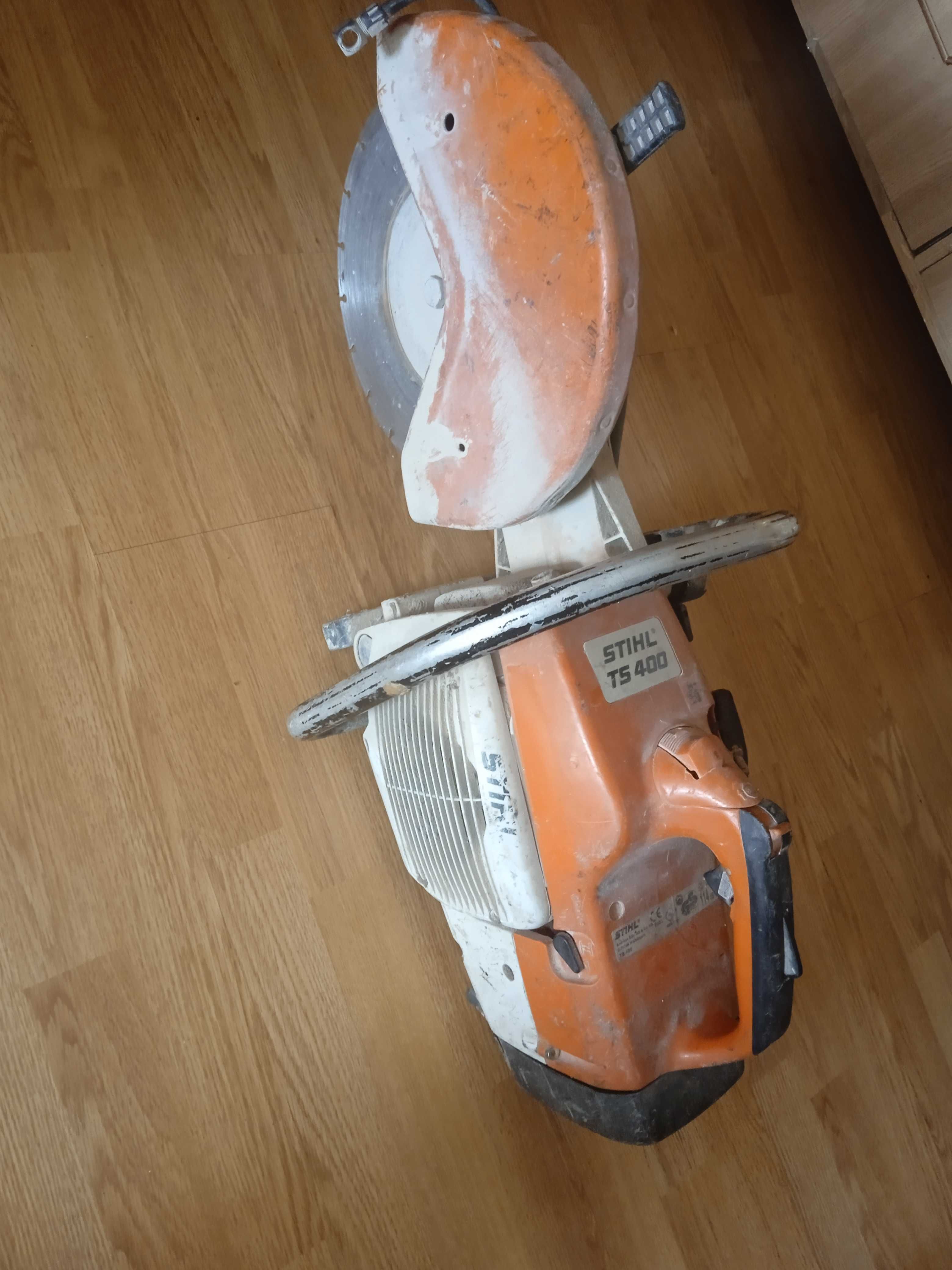 Vând Stihl TS400 de tăiat beton și fier