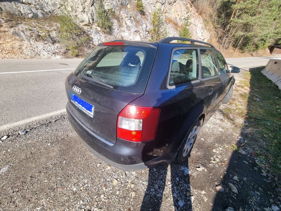 Vând Audi A4 B6 1.9 TDI 130 CP