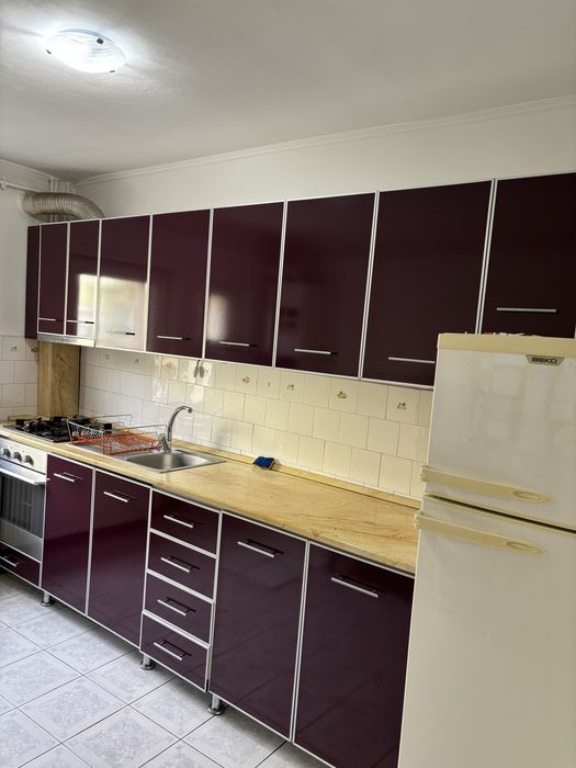 Apartament cu 3 camere de inchiriat+ parcare inclusa in pret, Podgoria