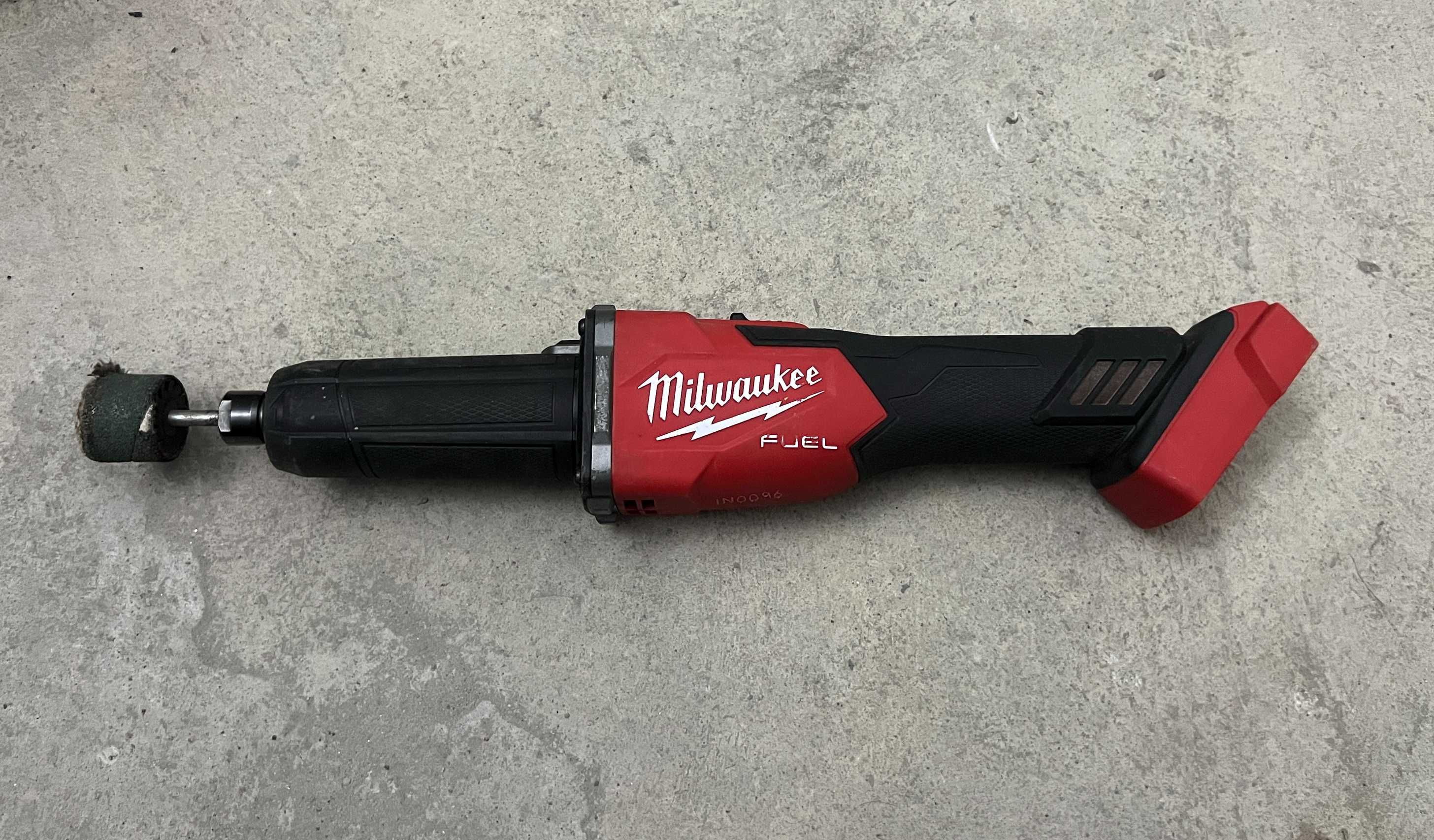 Polizor drept Milwaukee M18 FDGRB - corp