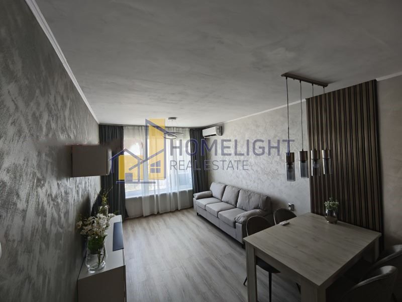 Двустаен апартамент в кв. Дружба 1