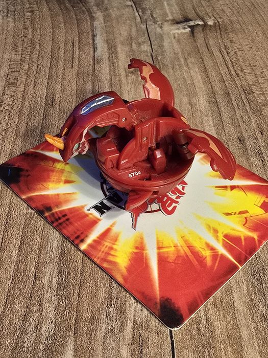 Bakugan Original Pyrus Spin Dragonoid
