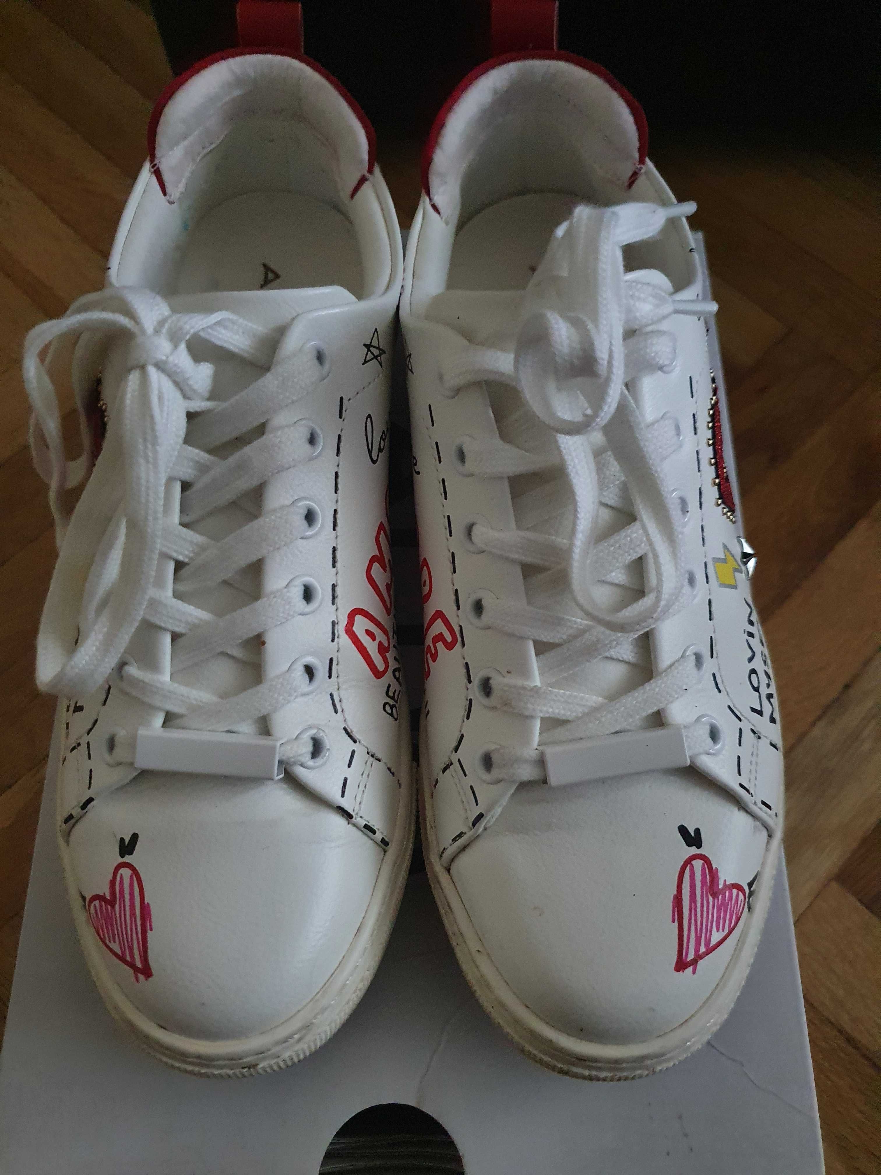 Сникърси/маратонки ALDO 37.5