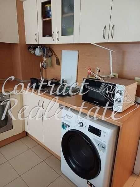 Двустаен Обзаведен Възраждане ! Възможно с малко куче !