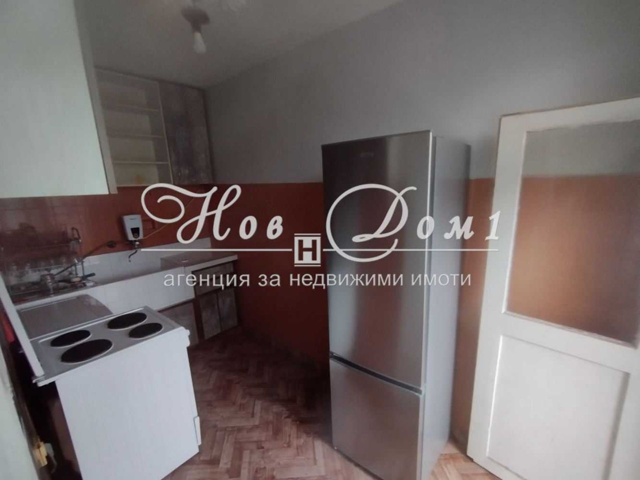 Дава се под наем Едностаен апартамент в Варна, Конфуто - 16 кв.м за 188.7 € - Снимка #2