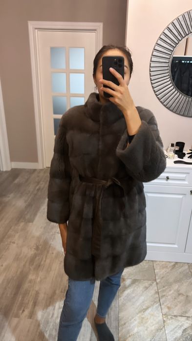 Продаю норковую шубу