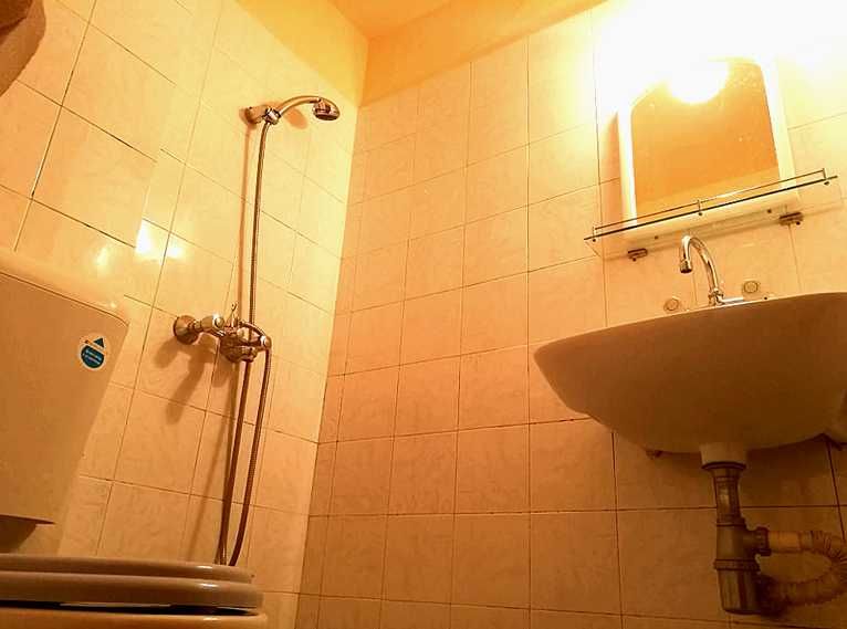 Дава се под наем Двустаен апартамент в Бургас, Възраждане - 67 кв.м за 178.5 € - Снимка #3